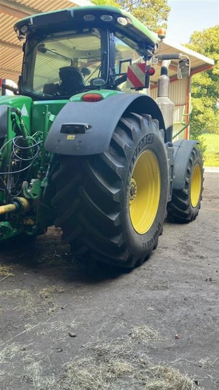 Traktor του τύπου John Deere 8370R Auto Trac ready. Front lift. Auto Power. TLS. Ring til Ulrik på 40255544. Jeg snakker Jysk, tysk og engelsk., Gebrauchtmaschine σε Kolding (Φωτογραφία 5)