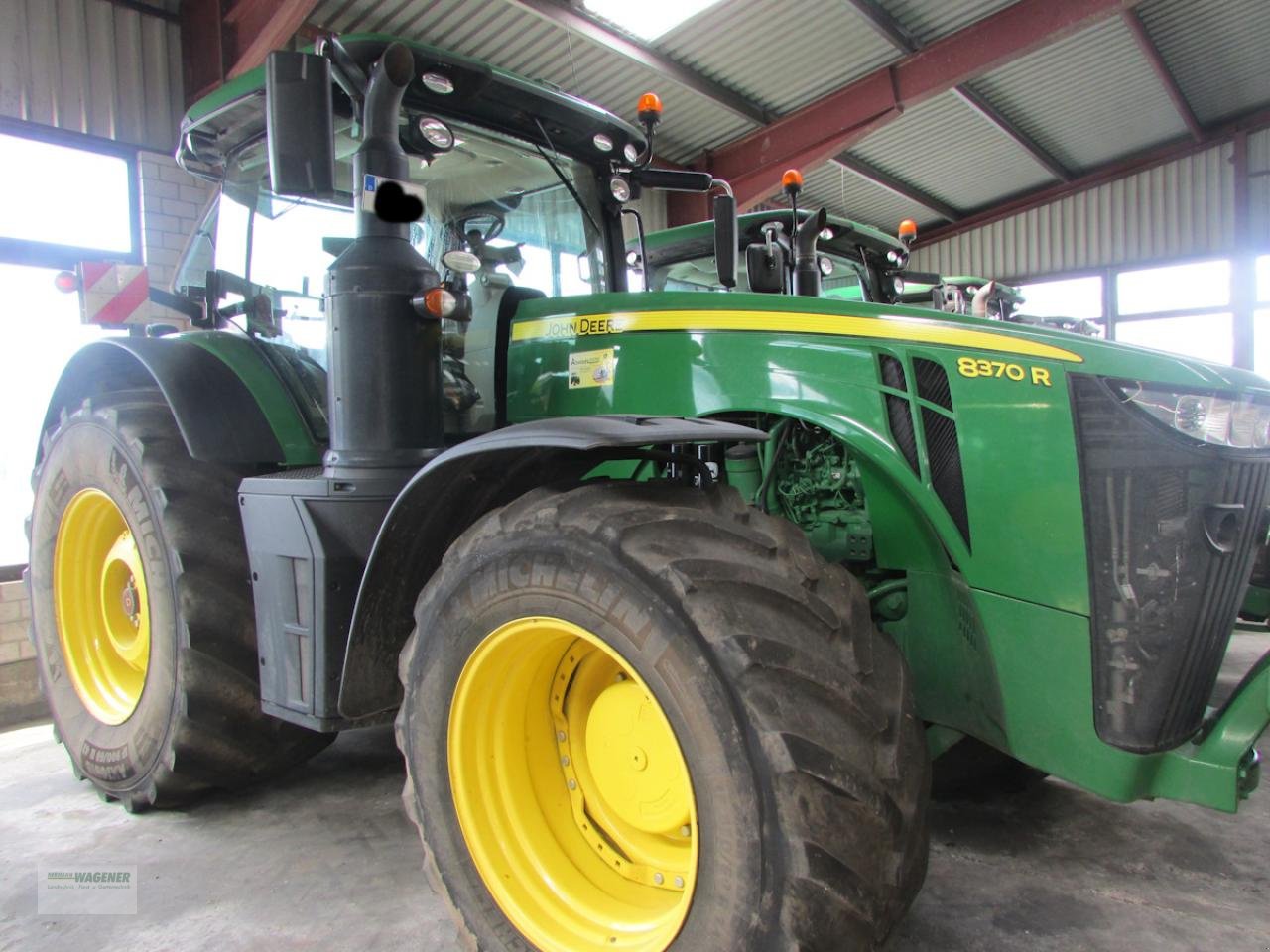 Traktor van het type John Deere 8370R  e23-50, Neumaschine in Bad Wildungen - Wega (Foto 1)