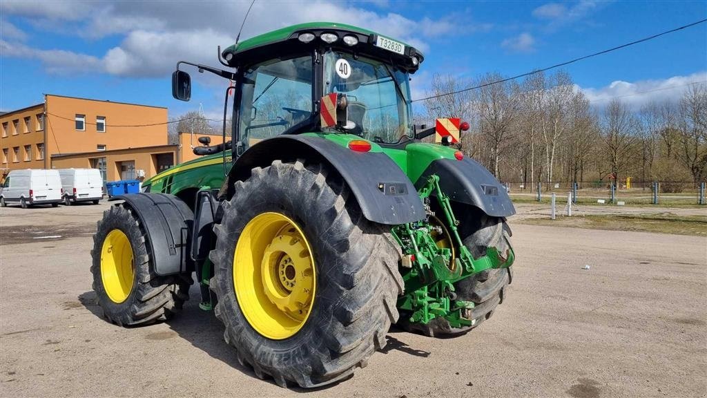 Traktor tipa John Deere 8370R GPS klar. Stor monitor 4600 ( 10" ). Luftbremser. AutoPower. Ring til Ulrik på +45-40255544. Jeg snakker Jysk., Gebrauchtmaschine u Kolding (Slika 4)