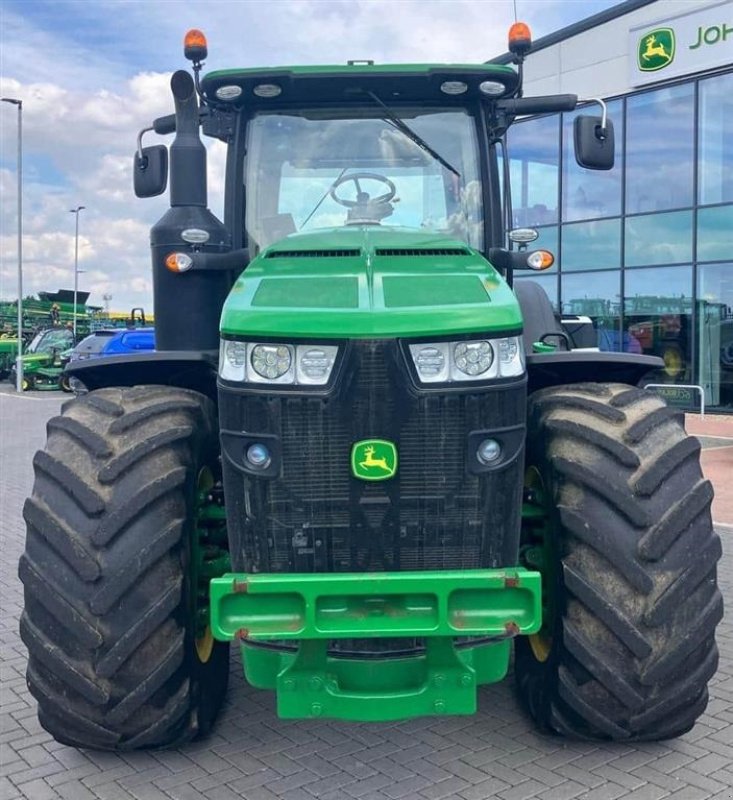 Traktor tip John Deere 8370R Ultimate Editon med alt udstyr. GPS AutoTrac. Sektionskontrol. Ring til Ulrik på 0045-40255544. Jeg snakkker Jysk, tysk og engelsk., Gebrauchtmaschine in Kolding (Poză 5)