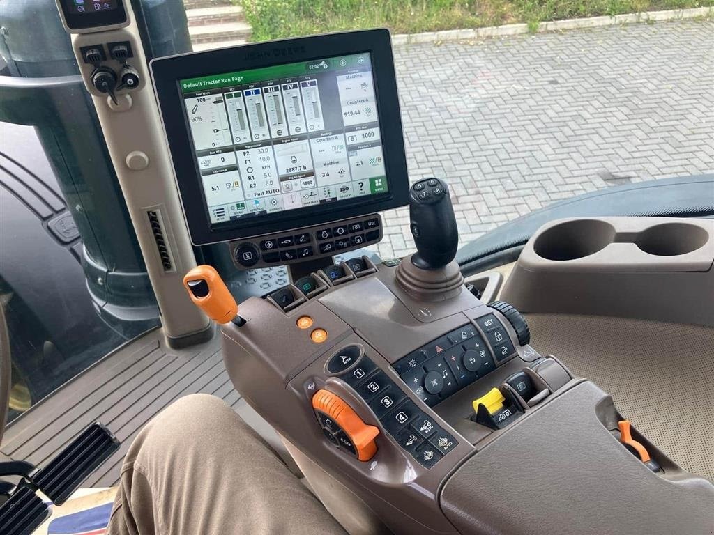 Traktor del tipo John Deere 8370R Ultimate Editon med alt udstyr. GPS AutoTrac. Sektionskontrol. Ring til Ulrik på 0045-40255544. Jeg snakkker Jysk, tysk og engelsk., Gebrauchtmaschine In Kolding (Immagine 8)