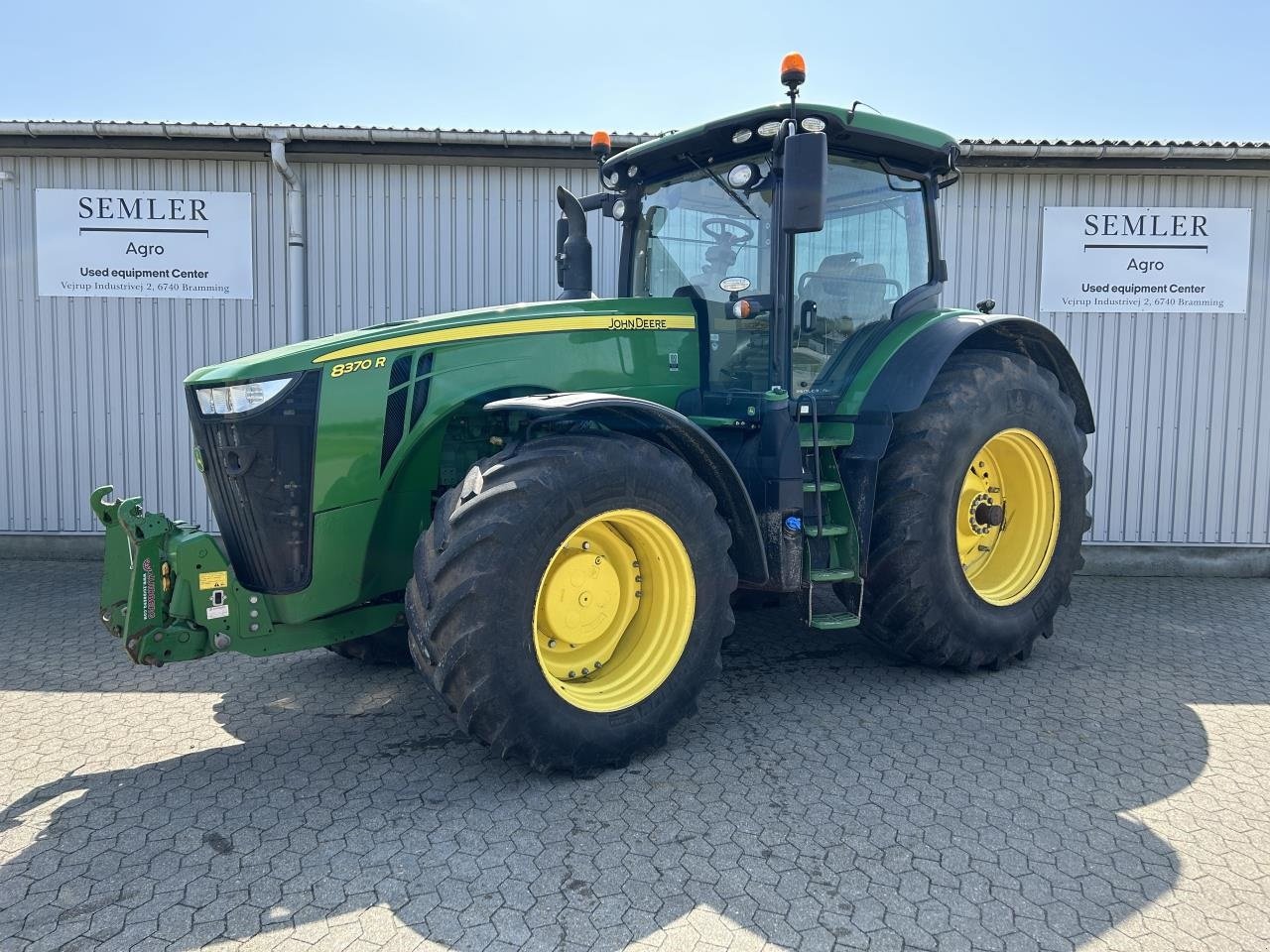 Traktor van het type John Deere 8370R, Gebrauchtmaschine in Næstved (Foto 1)