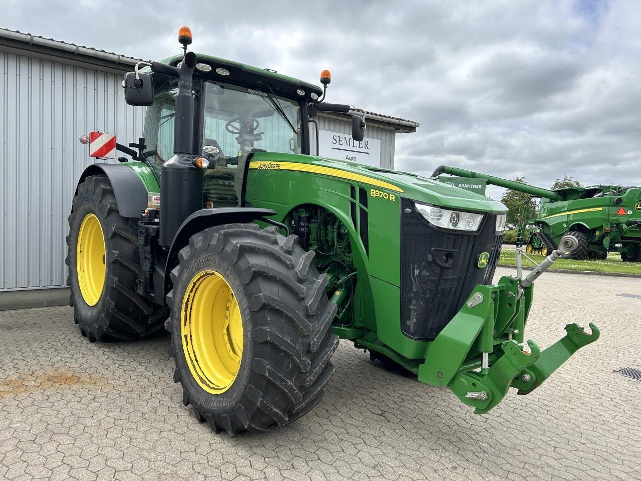 Traktor van het type John Deere 8370R, Gebrauchtmaschine in Redsted M (Foto 8)