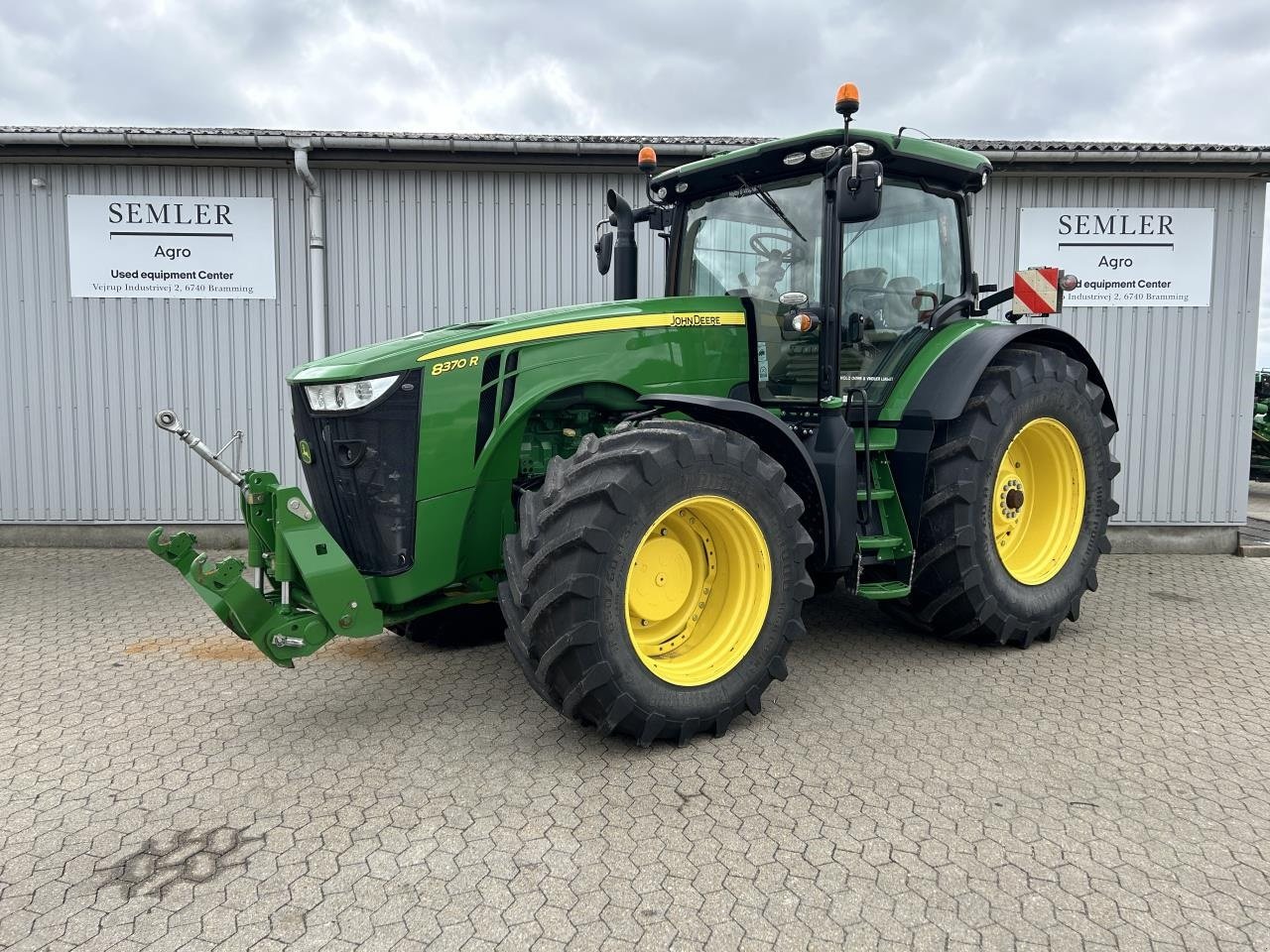 Traktor van het type John Deere 8370R, Gebrauchtmaschine in Redsted M (Foto 1)