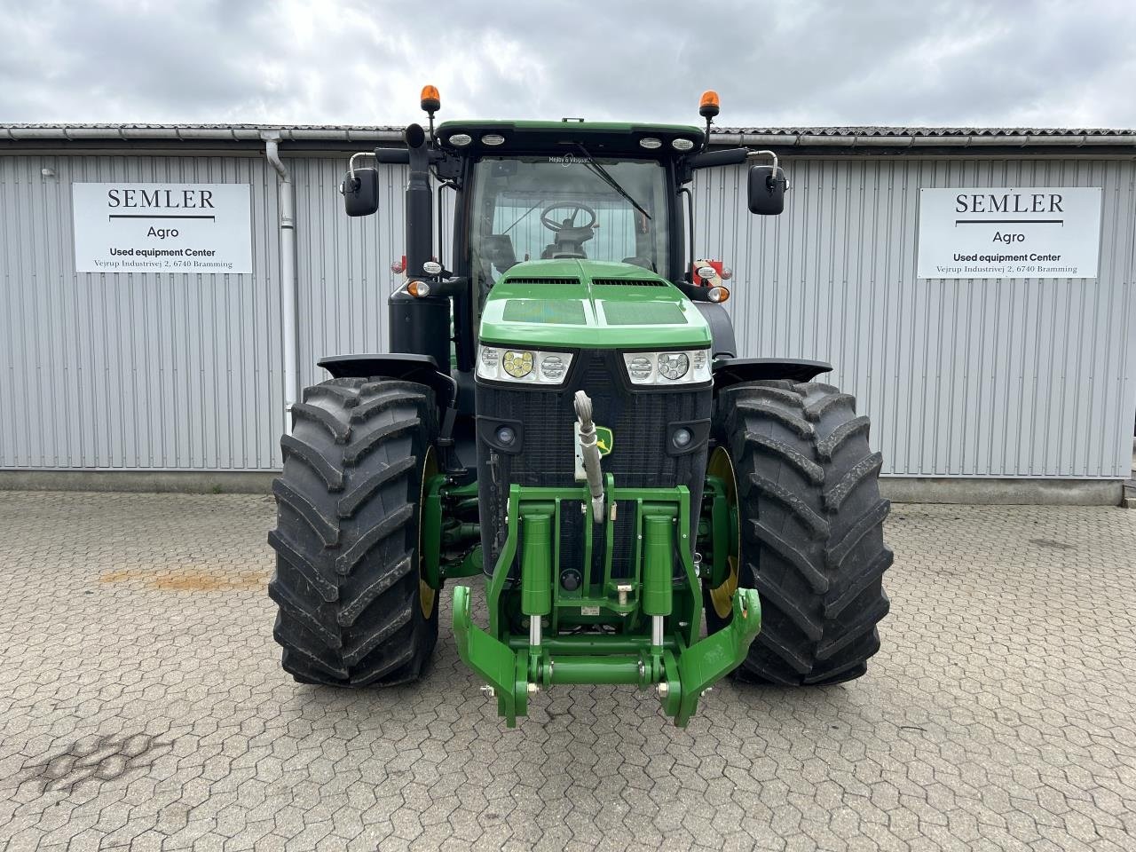 Traktor van het type John Deere 8370R, Gebrauchtmaschine in Redsted M (Foto 2)