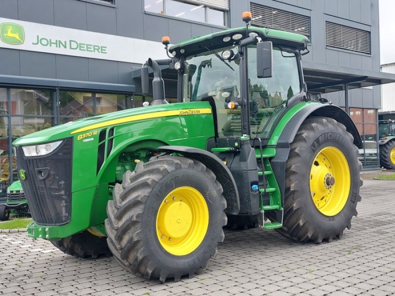 Traktor tipa John Deere 8370R, Gebrauchtmaschine u Ersingen