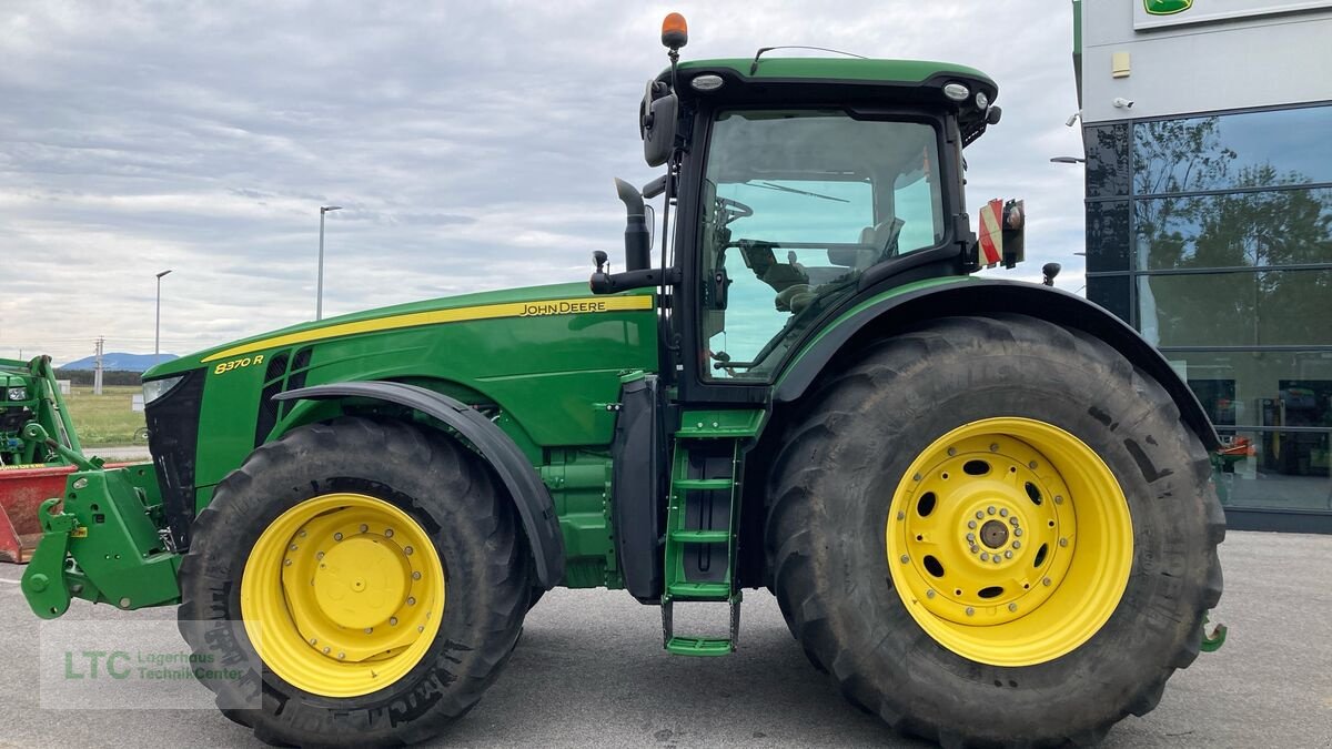 Traktor типа John Deere 8370R, Gebrauchtmaschine в Eggendorf (Фотография 10)