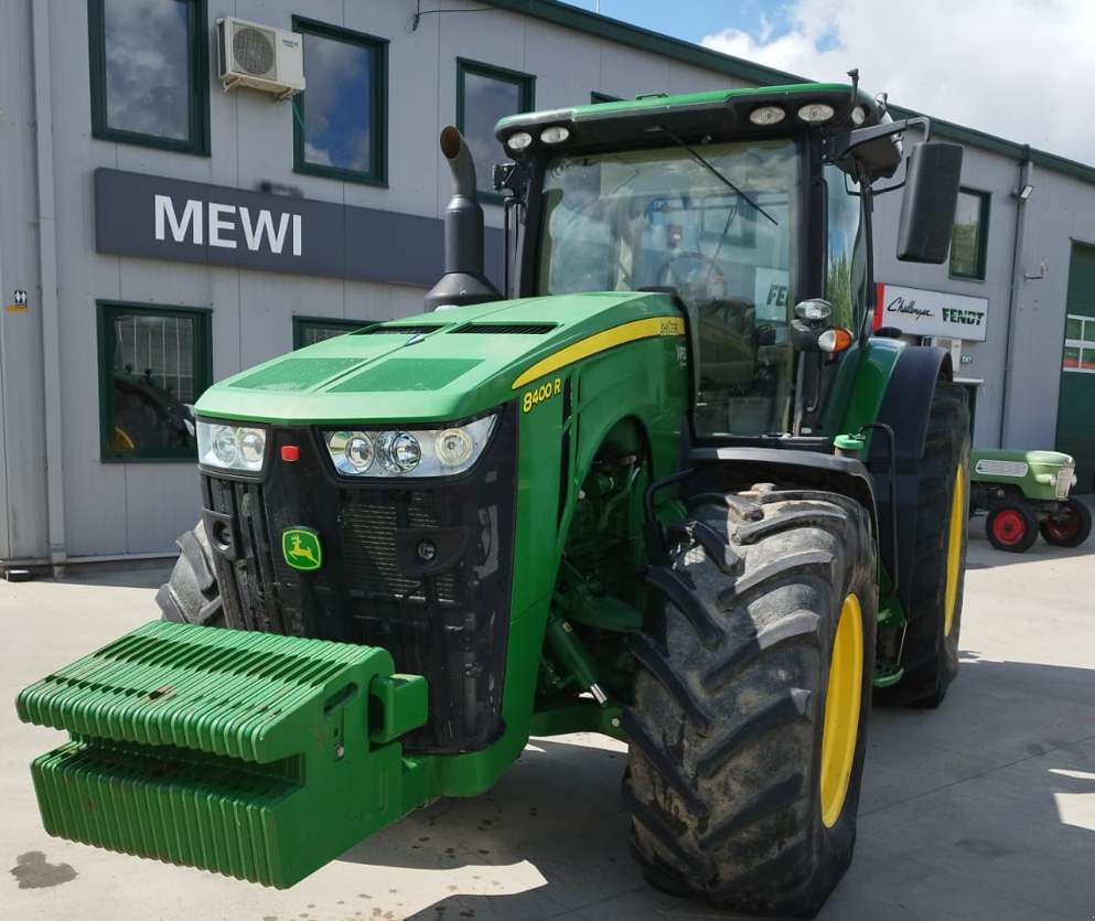 Traktor Türe ait John Deere 8400 R, Gebrauchtmaschine içinde Orţişoara (resim 1)