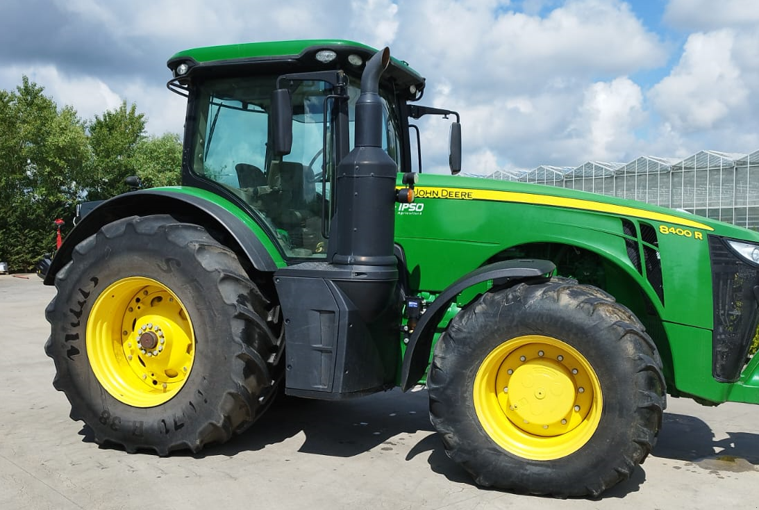 Traktor typu John Deere 8400 R, Gebrauchtmaschine w Orţişoara (Zdjęcie 4)