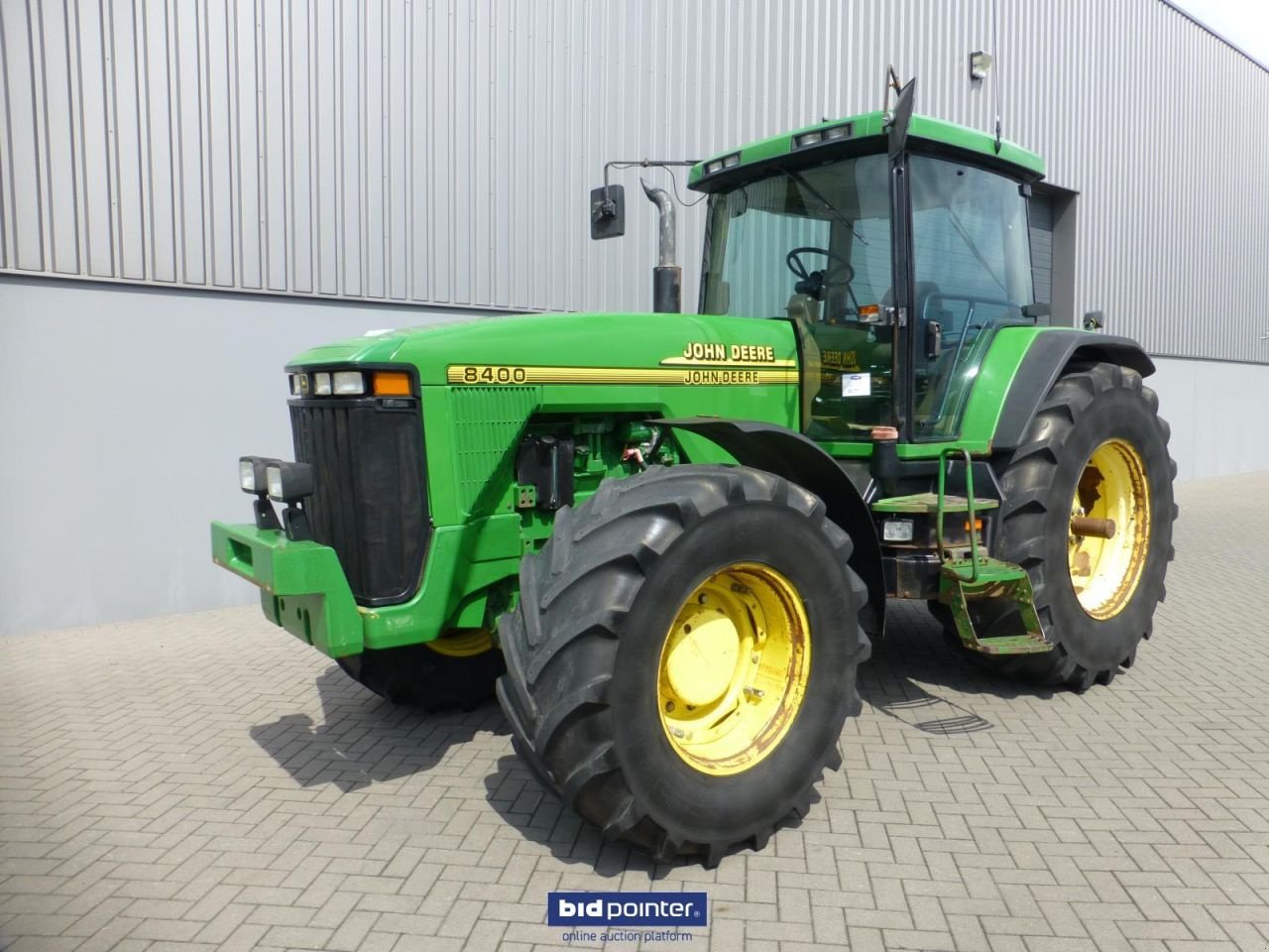 Traktor του τύπου John Deere 8400, Gebrauchtmaschine σε Deurne (Φωτογραφία 1)