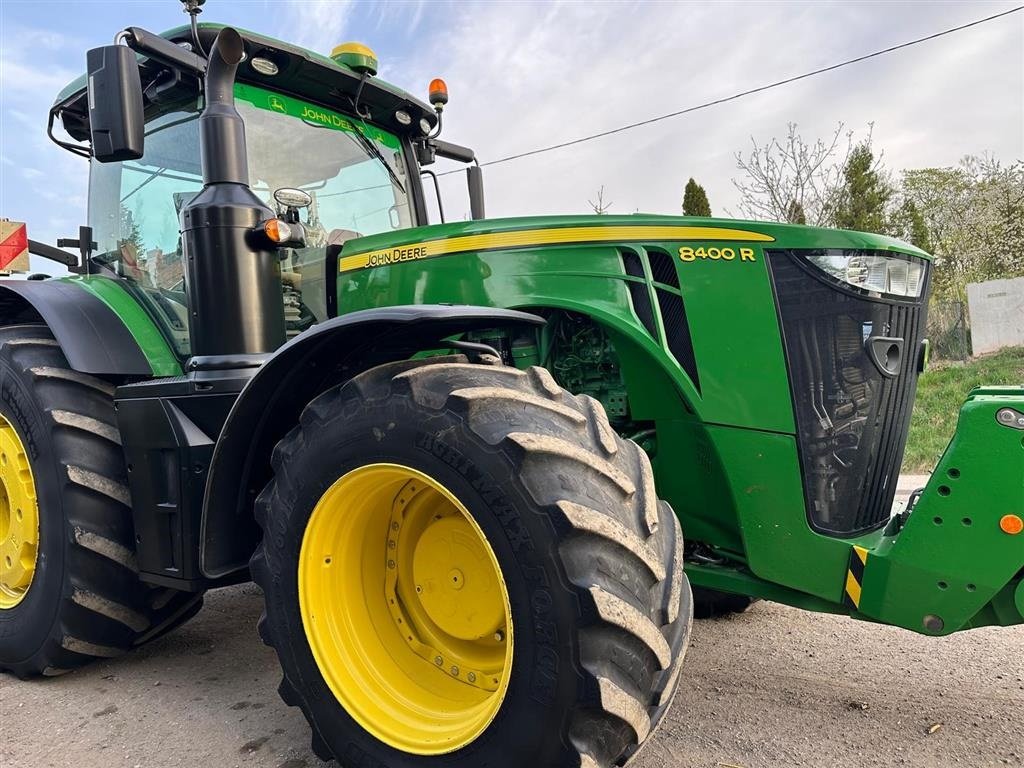 Traktor des Typs John Deere 8400R E23. StarFire 6000 antenne. AutoTrack. Ring for video og mere info til Ulrik på 40255544. Jeg snakker Jysk., Gebrauchtmaschine in Kolding (Bild 2)