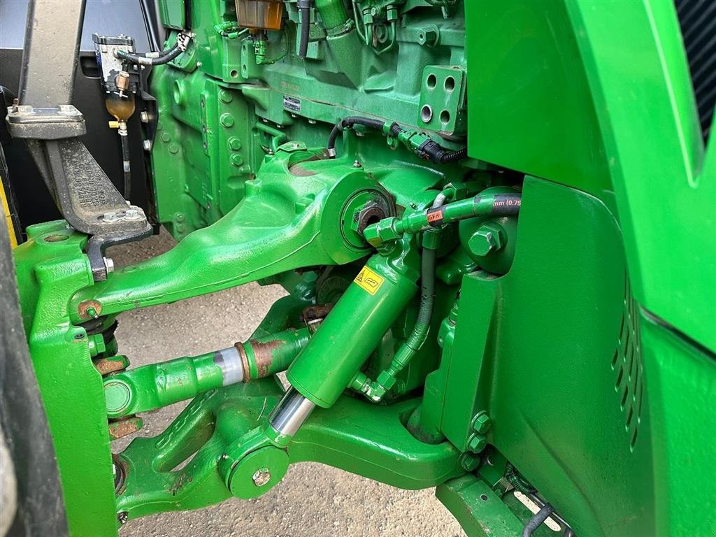 Traktor du type John Deere 8400R E23. StarFire 6000 antenne. AutoTrack. Ring for video og mere info til Ulrik på 40255544. Jeg snakker Jysk., Gebrauchtmaschine en Kolding (Photo 8)