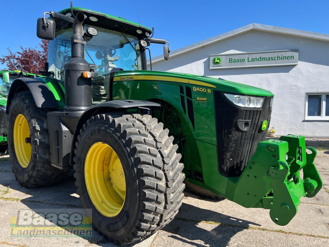 Traktor типа John Deere 8400R mit Drehsitz, Gebrauchtmaschine в Holthof (Фотография 1)