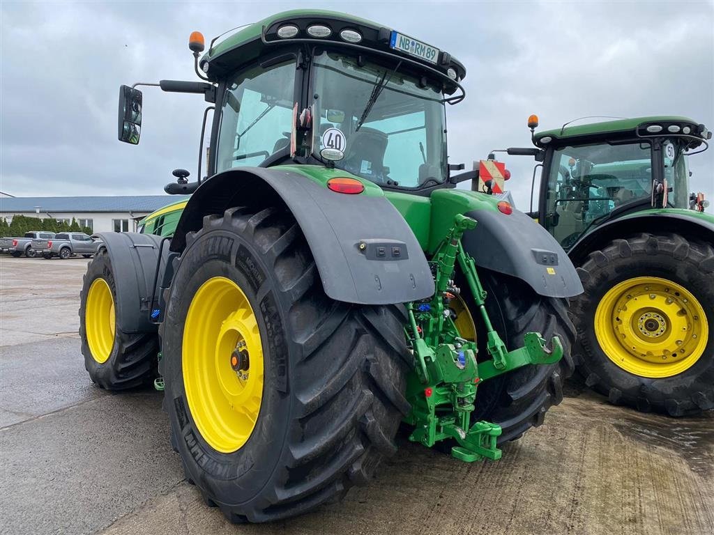 Traktor типа John Deere 8400R SOLGT!!! E23. Starfire GPS. Front lift. Alle service passet hos John Deere. 2 nye på vej ind., Gebrauchtmaschine в Kolding (Фотография 4)