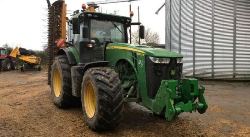 Traktor van het type John Deere 8400R SOLGT!!! E23. Vi giver 100 timers reklamationsret., Gebrauchtmaschine in Kolding (Foto 1)