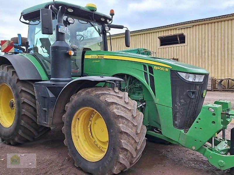 Traktor tip John Deere 8400R, Gebrauchtmaschine in Salsitz