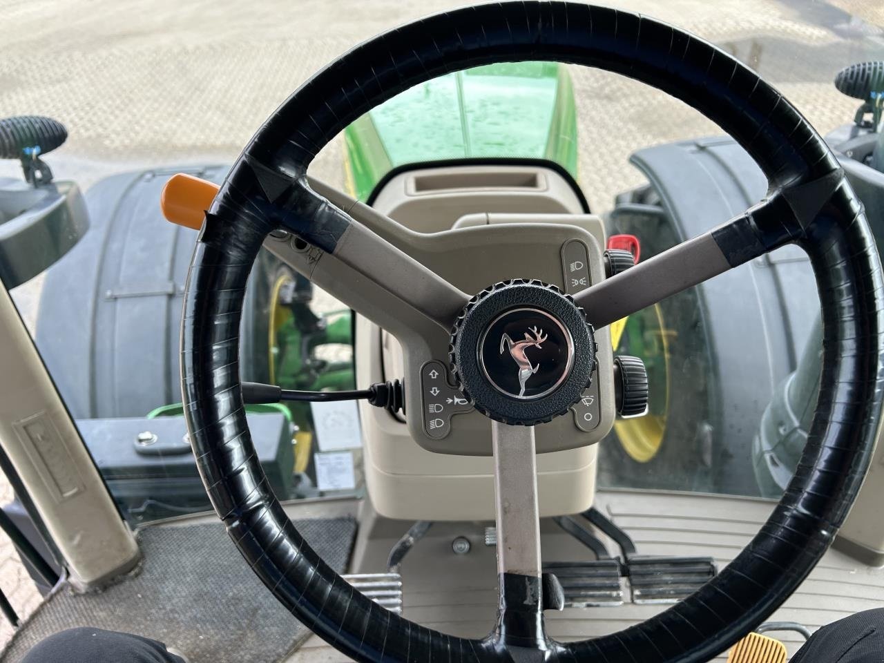 Traktor типа John Deere 8400R, Gebrauchtmaschine в Bramming (Фотография 6)