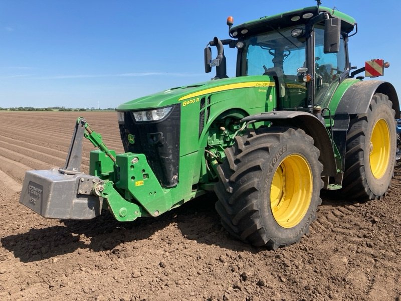 Traktor Türe ait John Deere 8400R, Gebrauchtmaschine içinde Burkau (resim 1)