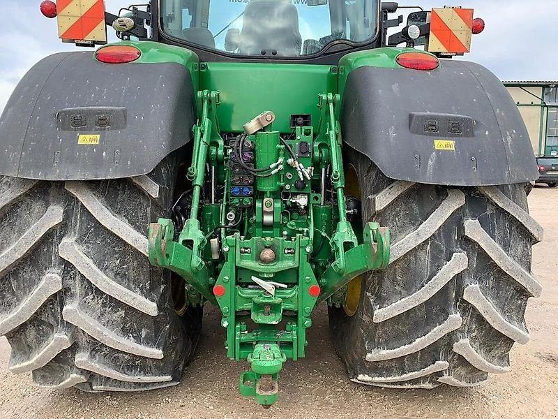 Traktor van het type John Deere 8400R, Gebrauchtmaschine in Warszawa (Foto 2)