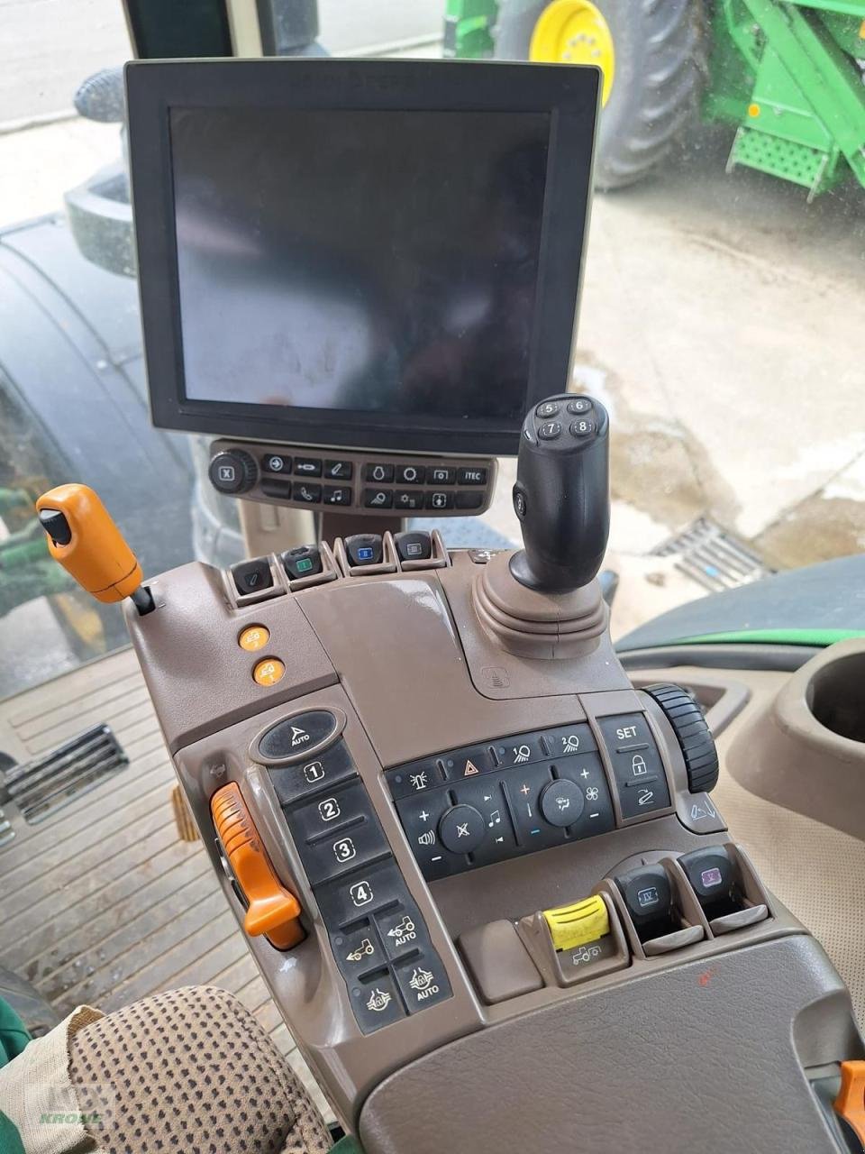 Traktor van het type John Deere 8400R, Gebrauchtmaschine in Zorbau (Foto 14)