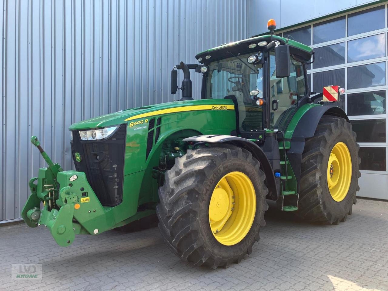 Traktor des Typs John Deere 8400R, Gebrauchtmaschine in Alt-Mölln (Bild 1)