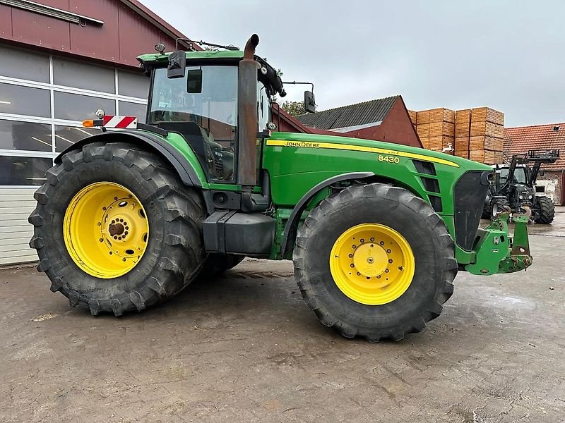 Traktor Türe ait John Deere 8430 AutoPower, Gebrauchtmaschine içinde Ostercappeln (resim 2)