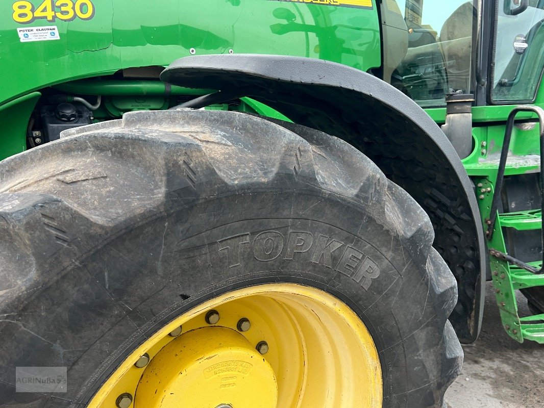 Traktor van het type John Deere 8430 AutoPowr, Gebrauchtmaschine in Prenzlau (Foto 12)