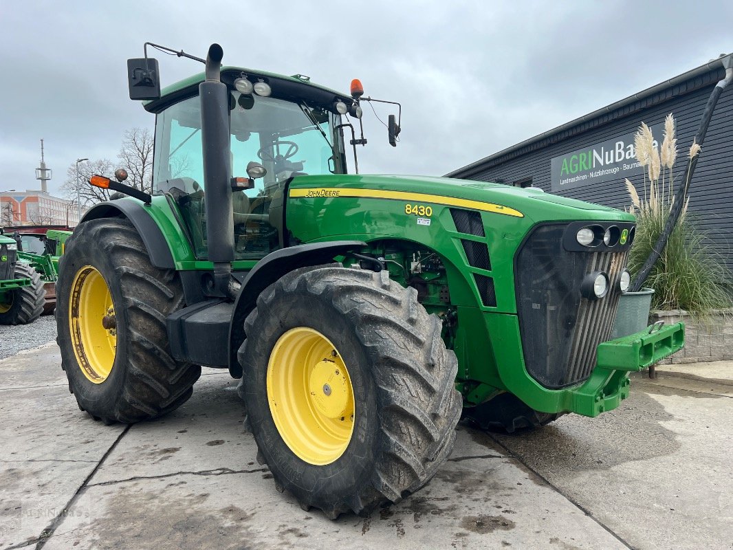 Traktor des Typs John Deere 8430 AutoPowr, Gebrauchtmaschine in Prenzlau (Bild 1)