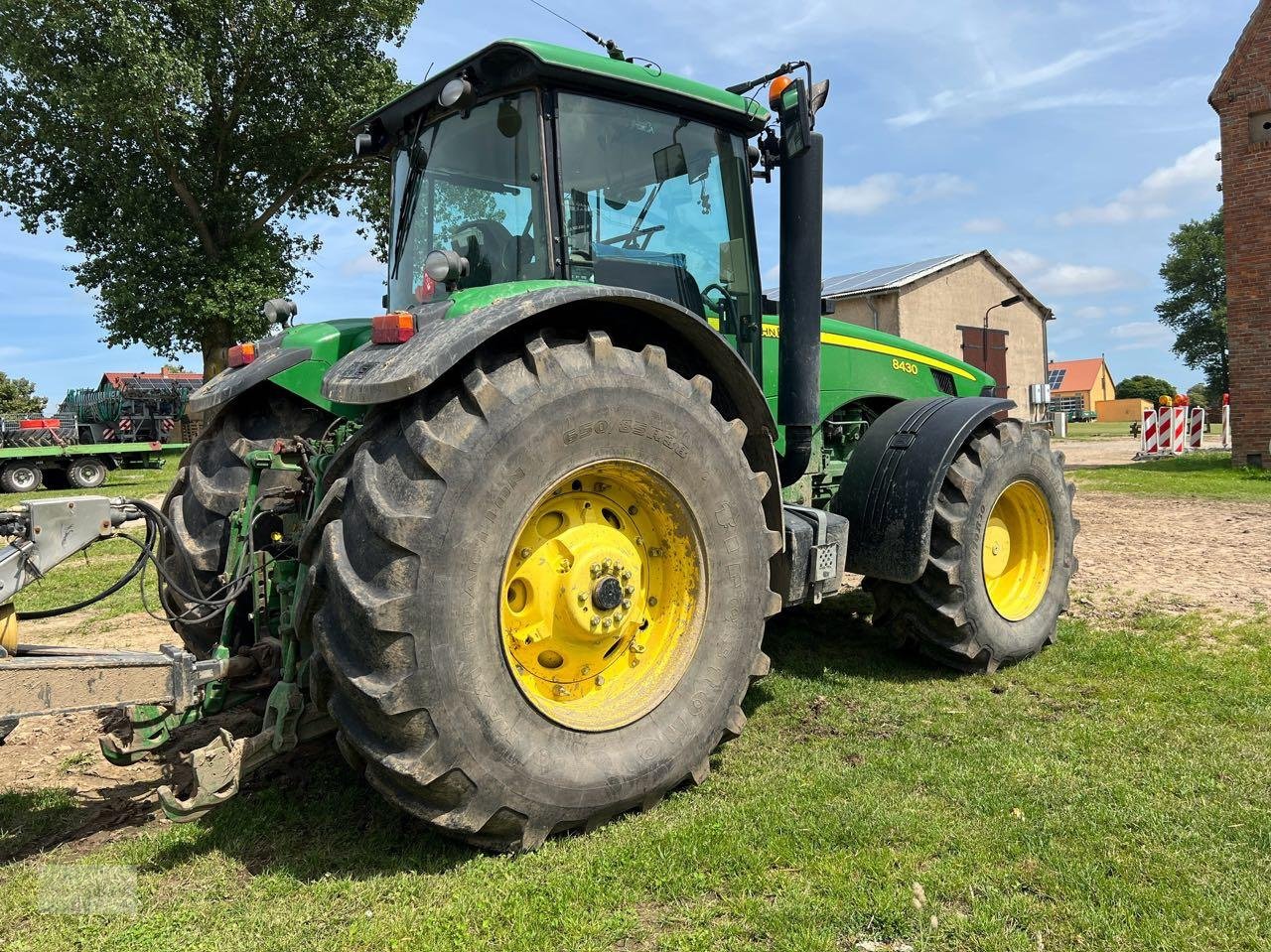 Traktor typu John Deere 8430 PowrShift, Gebrauchtmaschine w Prenzlau (Zdjęcie 4)