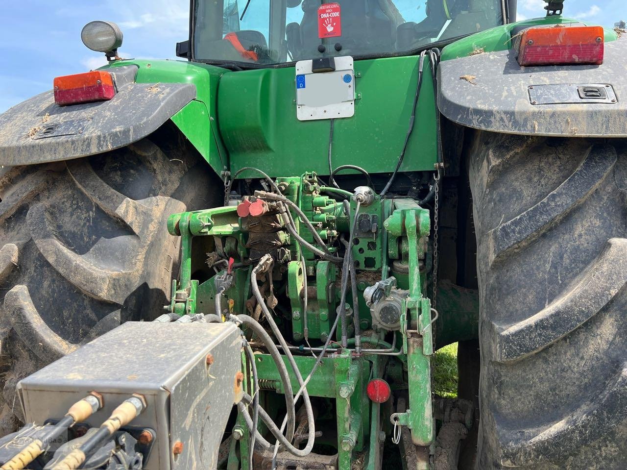 Traktor of the type John Deere 8430 PowrShift, Gebrauchtmaschine in Prenzlau (Picture 7)