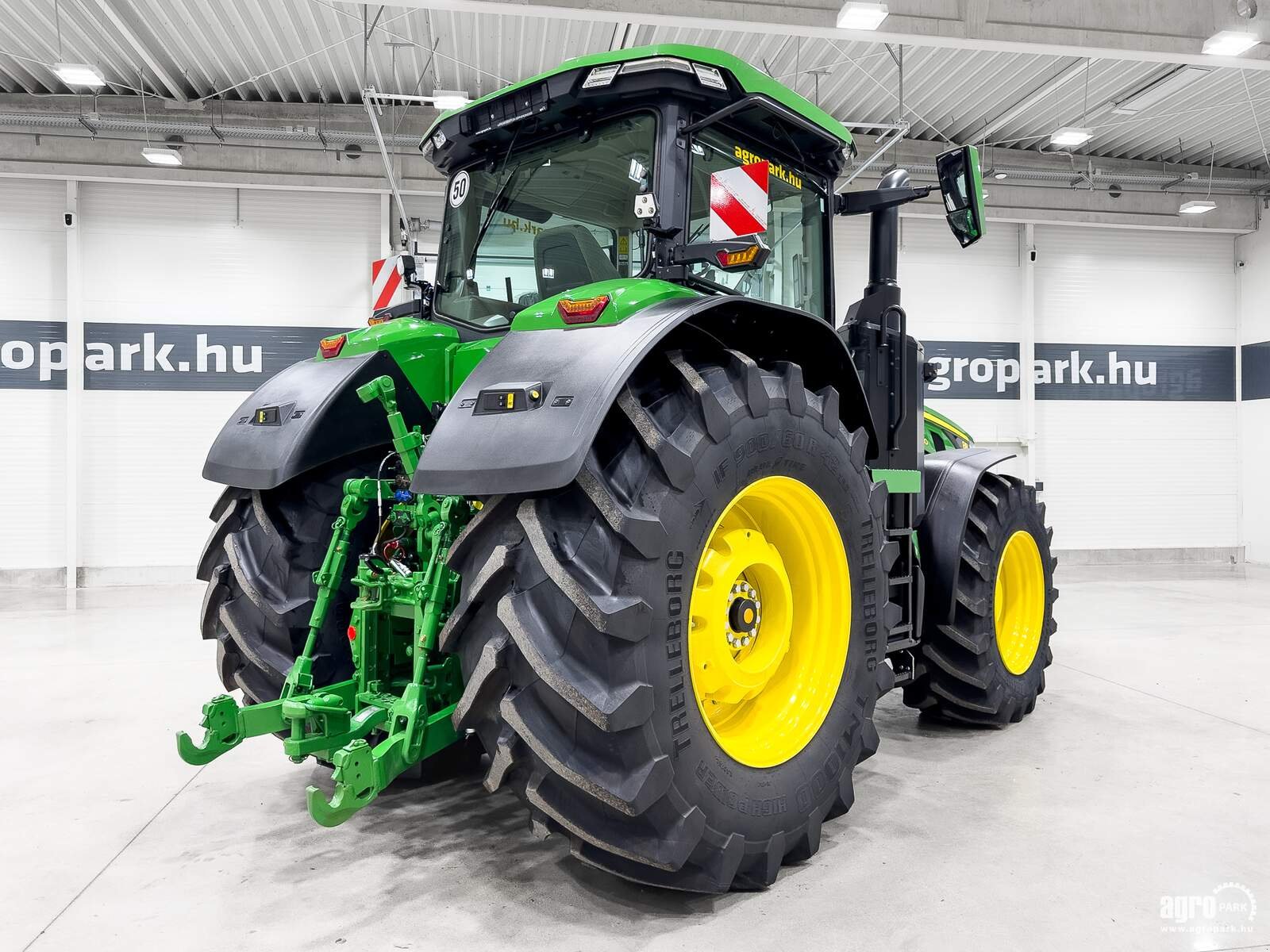 Traktor типа John Deere 8R 310, Gebrauchtmaschine в Csengele (Фотография 3)