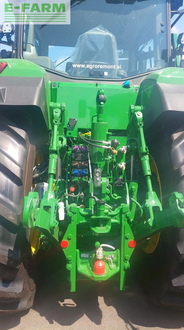 Traktor Türe ait John Deere 8R 310, Gebrauchtmaschine içinde SV. TROJIC (resim 3)