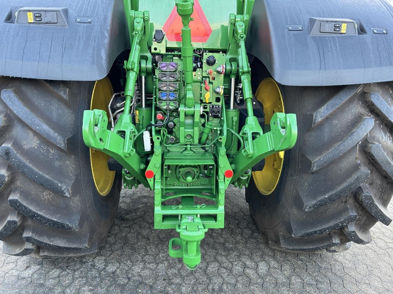 Traktor типа John Deere 8R 310, Gebrauchtmaschine в Redsted M (Фотография 6)