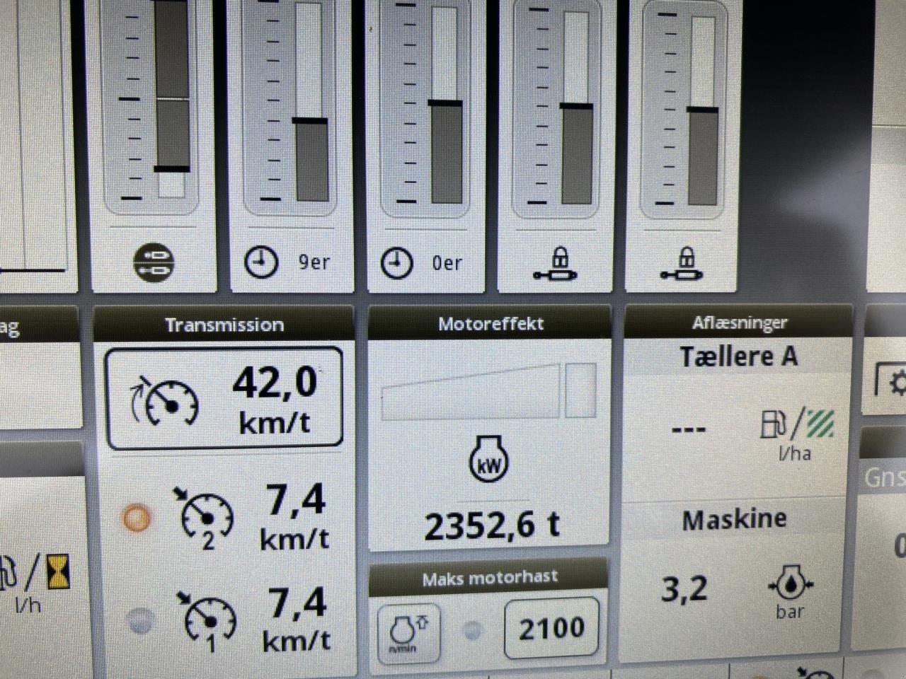 Traktor от тип John Deere 8R 340, Gebrauchtmaschine в Brønderslev (Снимка 5)