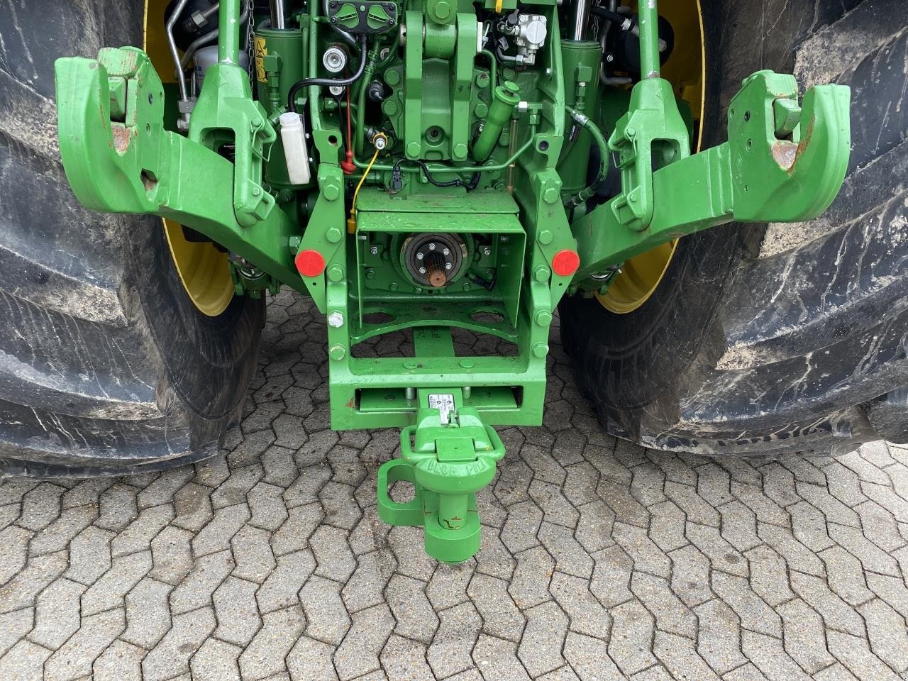 Traktor от тип John Deere 8R 340, Gebrauchtmaschine в Brønderslev (Снимка 7)