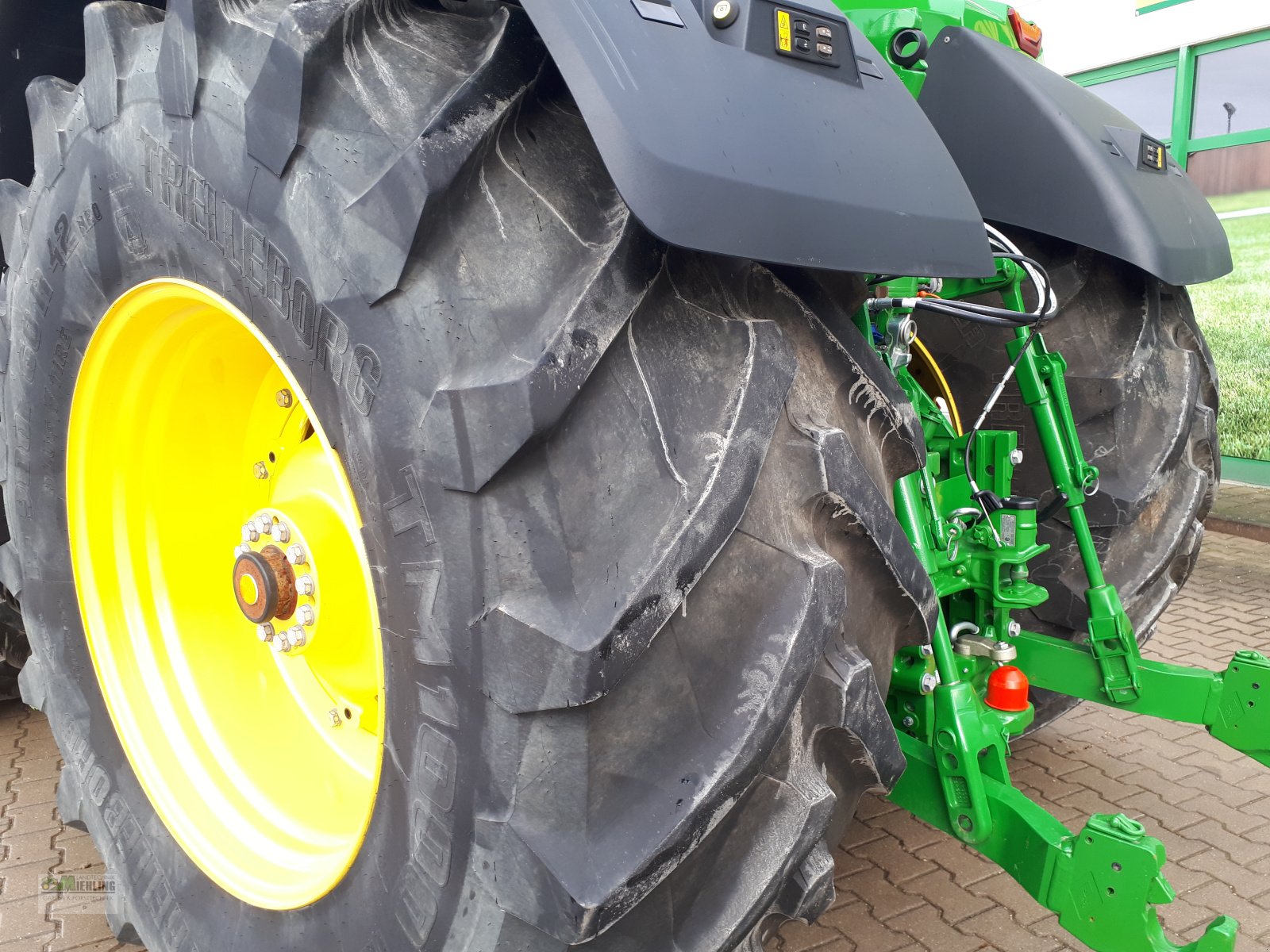 Traktor of the type John Deere 8R 370 Auto Powr 1280h, Gebrauchtmaschine in Pollenfeld (Picture 10)