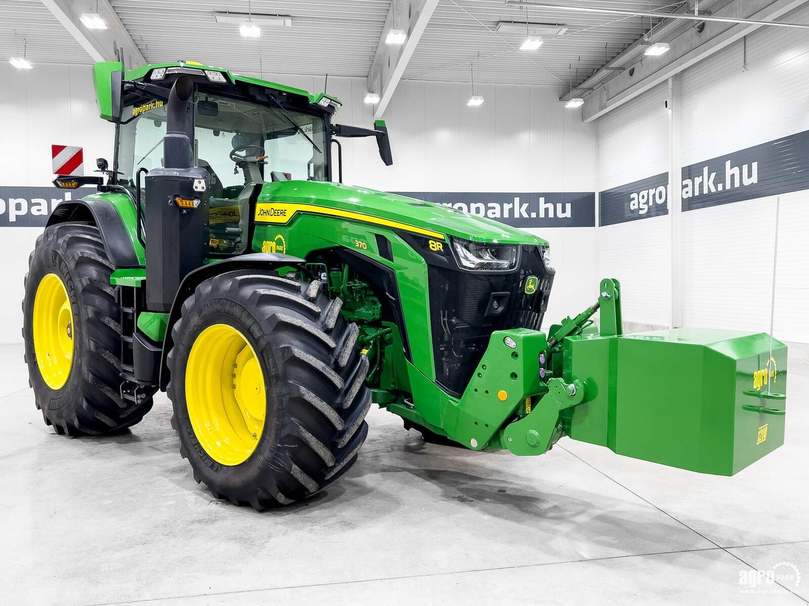 Traktor του τύπου John Deere 8R 370 ILS, Gebrauchtmaschine σε Csengele (Φωτογραφία 2)