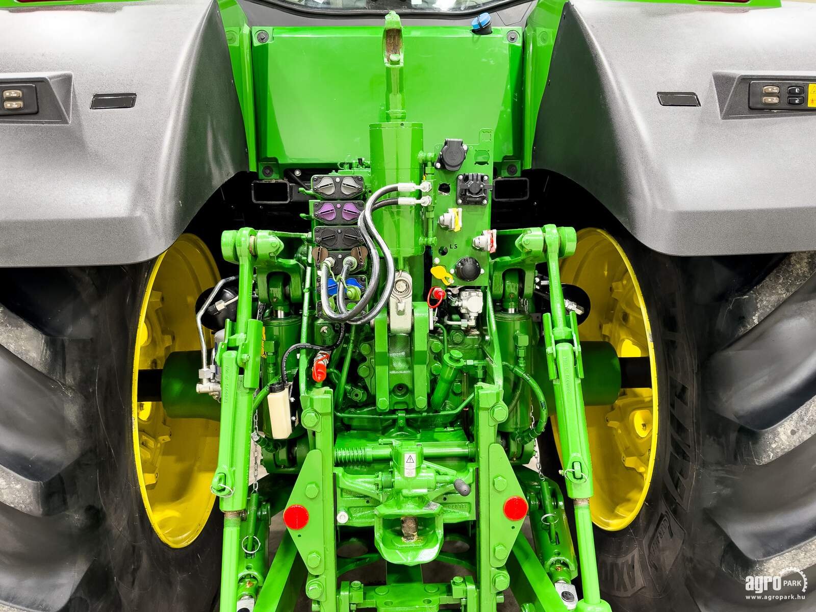 Traktor del tipo John Deere 8R 370 ILS, Gebrauchtmaschine en Csengele (Imagen 7)
