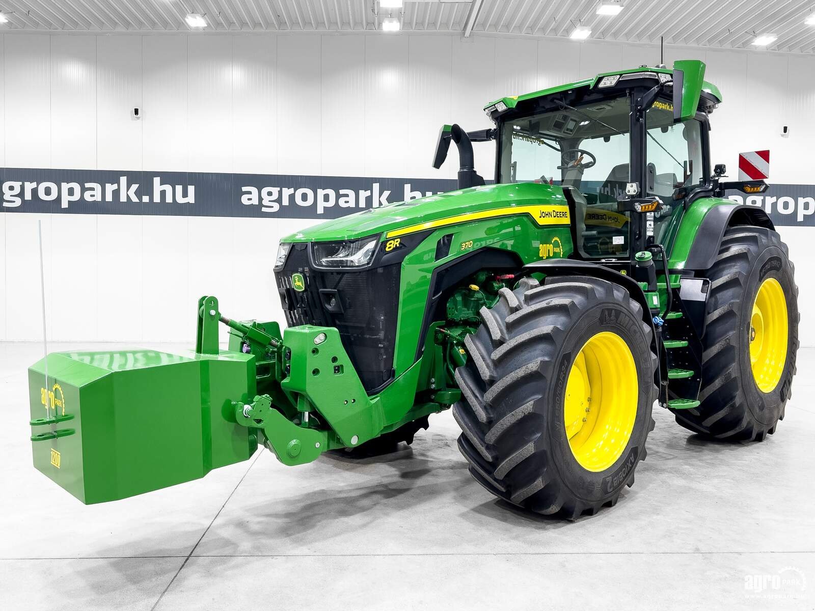 Traktor a típus John Deere 8R 370 ILS, Gebrauchtmaschine ekkor: Csengele (Kép 1)