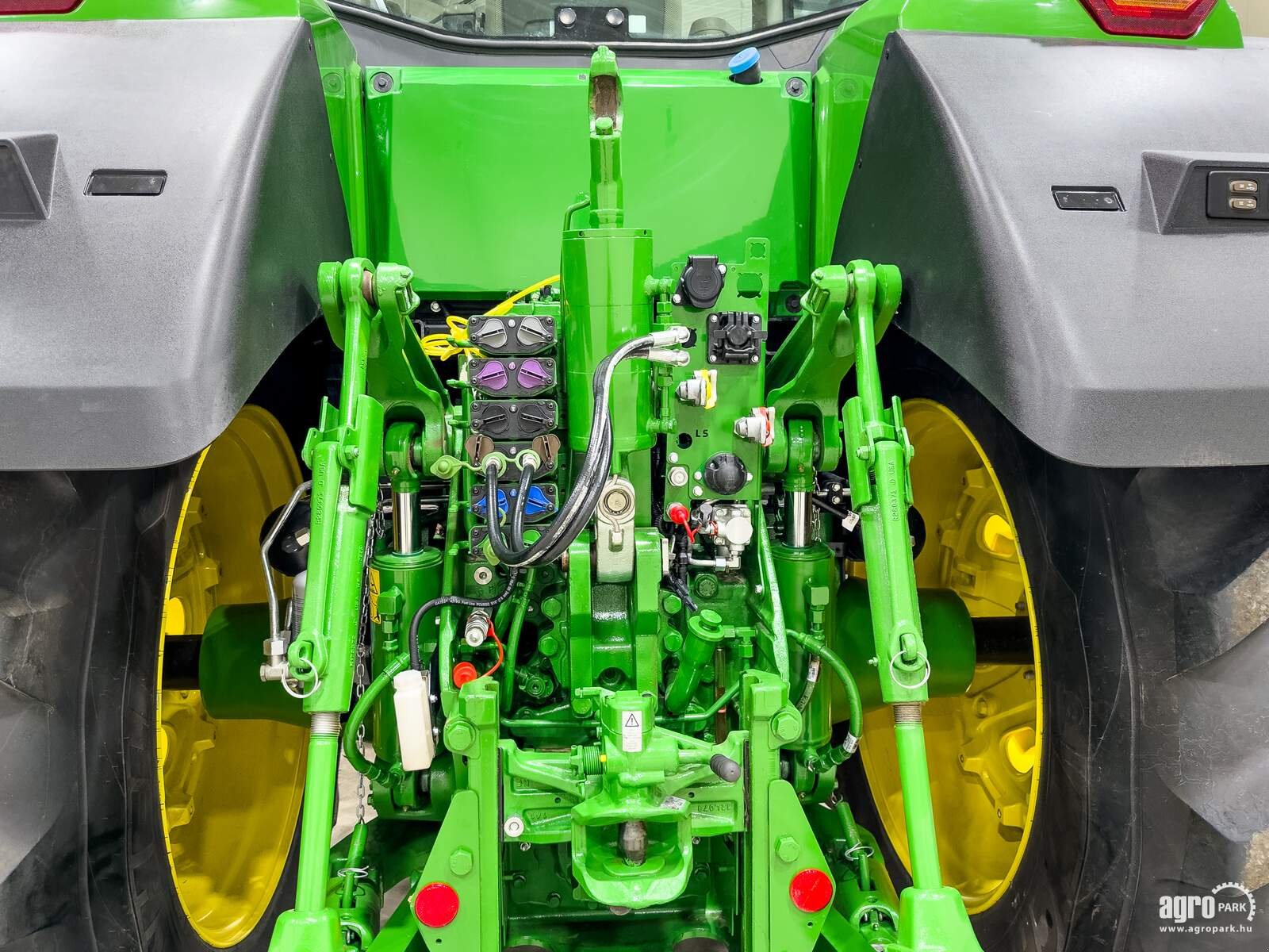 Traktor типа John Deere 8R 370 ILS, Gebrauchtmaschine в Csengele (Фотография 7)