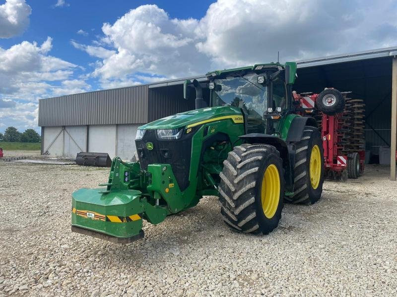 Traktor des Typs John Deere 8R 370, Gebrauchtmaschine in LE PONT CHRETIEN (Bild 2)