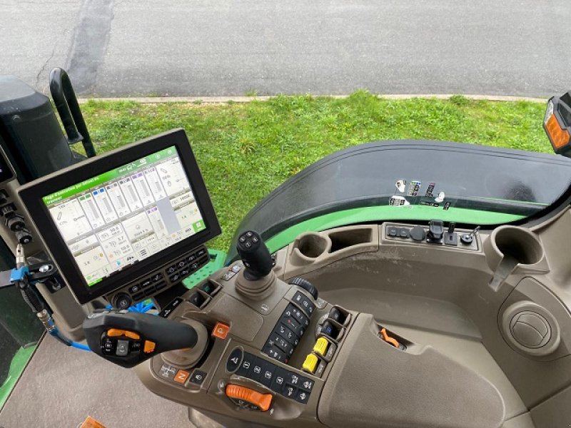 Traktor типа John Deere 8R 370, Gebrauchtmaschine в LE PONT CHRETIEN (Фотография 11)