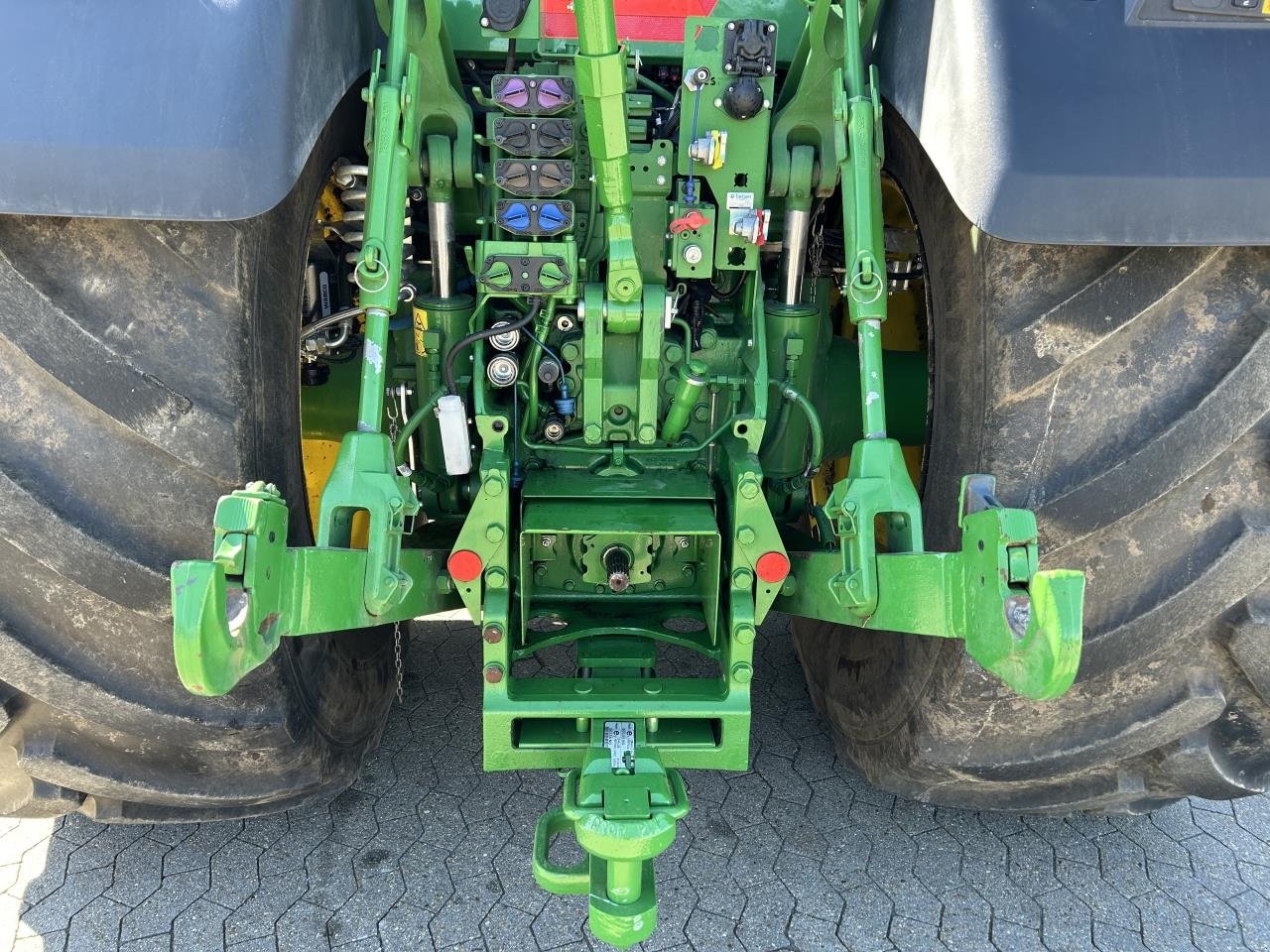 Traktor des Typs John Deere 8R 370, Gebrauchtmaschine in Bramming (Bild 5)