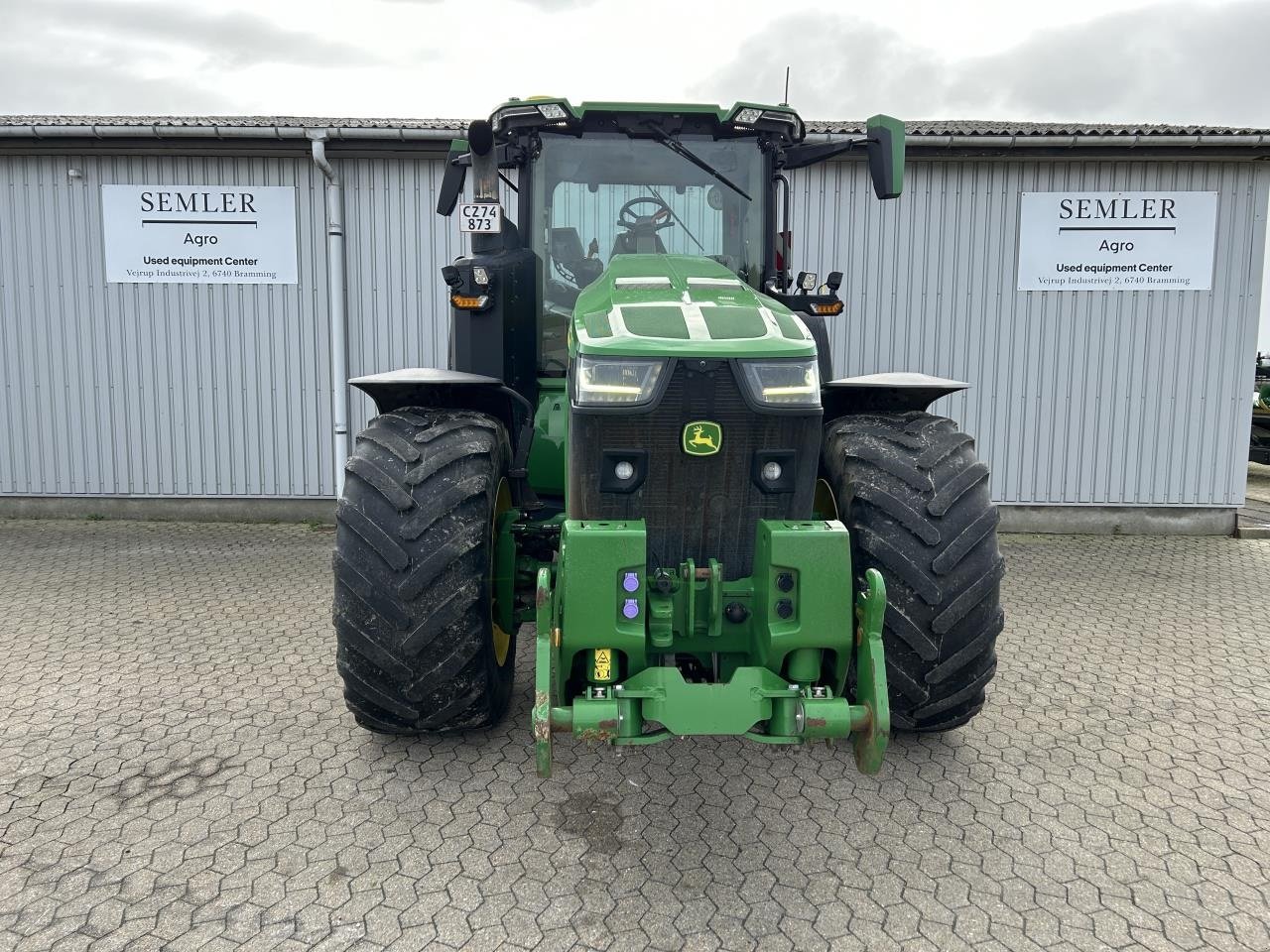 Traktor of the type John Deere 8R 370, Gebrauchtmaschine in Bramming (Picture 2)