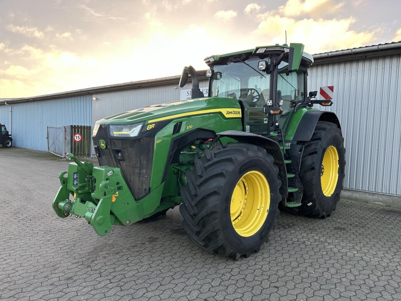 Traktor типа John Deere 8R 370, Gebrauchtmaschine в Bramming (Фотография 8)