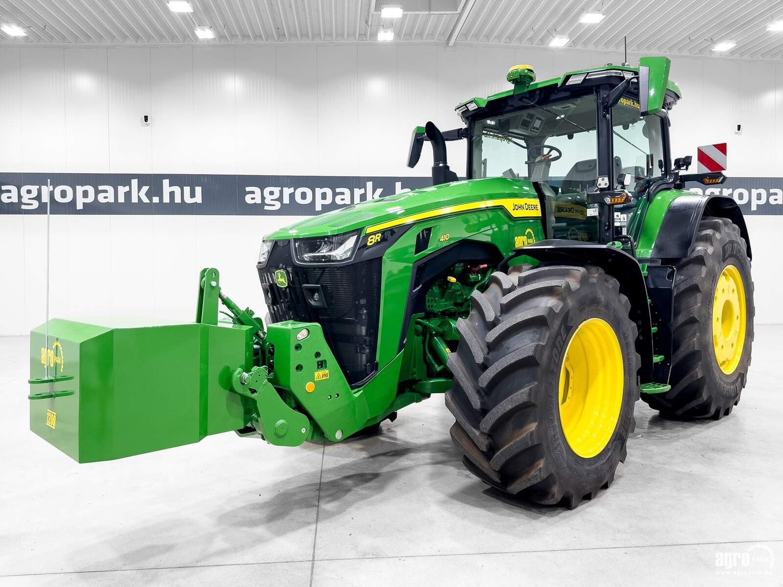 Traktor типа John Deere 8R 410 ILS, Gebrauchtmaschine в Csengele (Фотография 1)