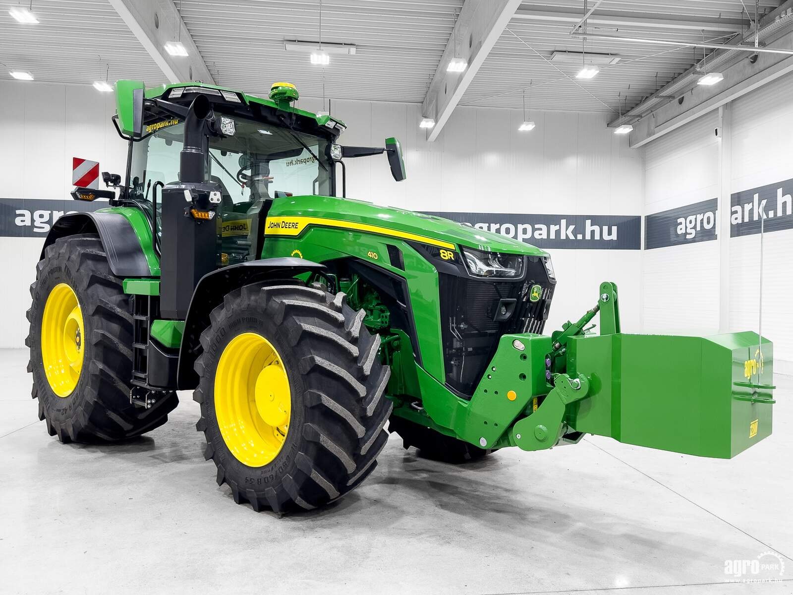 Traktor Türe ait John Deere 8R 410, Gebrauchtmaschine içinde Csengele (resim 2)