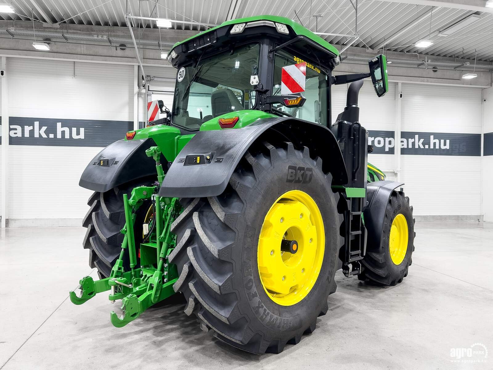 Traktor Türe ait John Deere 8R 410, Gebrauchtmaschine içinde Csengele (resim 3)