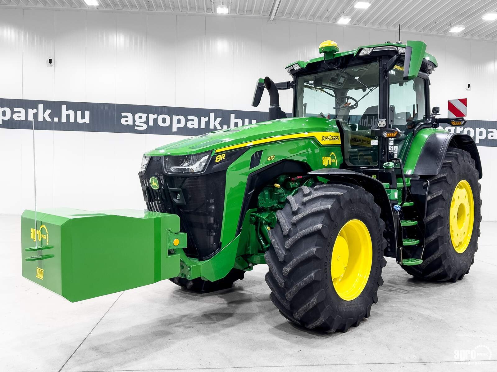 Traktor Türe ait John Deere 8R 410, Gebrauchtmaschine içinde Csengele (resim 1)