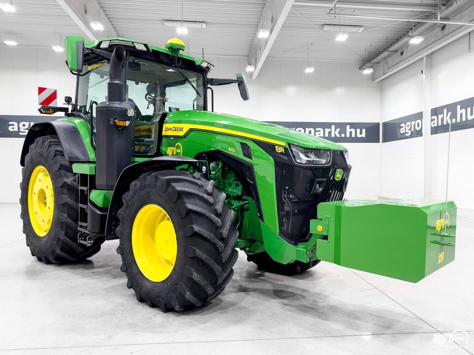 Traktor typu John Deere 8R 410, Gebrauchtmaschine w Csengele (Zdjęcie 2)